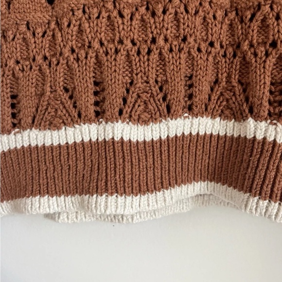 Universal Thread Women's Medium Brown Open Knit V-Neck Cropped Collar Sweater - Picture 3 of 7